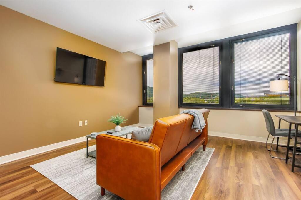 Sprawling Stadium Views Wonderful Location 24-7 Parking Gym Lounge Pittsburgh Extérieur photo