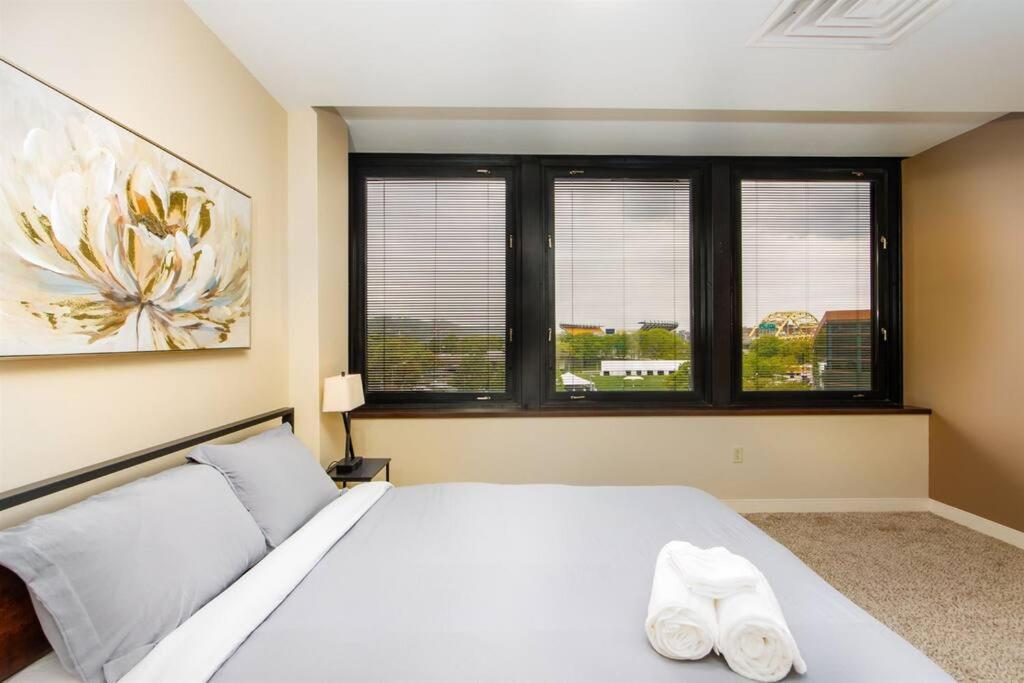 Sprawling Stadium Views Wonderful Location 24-7 Parking Gym Lounge Pittsburgh Extérieur photo